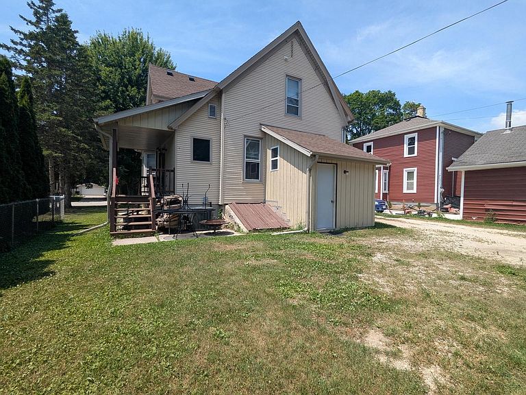 Listing photo 5
