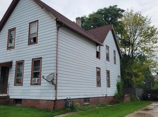 1012 Hamilton St, Manitowoc, WI 54220