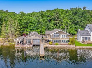 574 Chester St, Pentwater, MI 49449