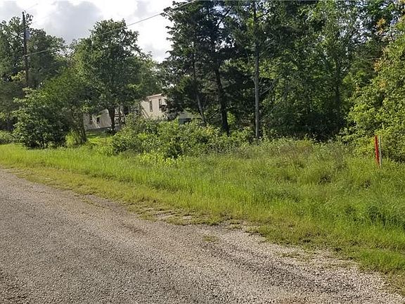 3rd image of 114 Seminole Dr