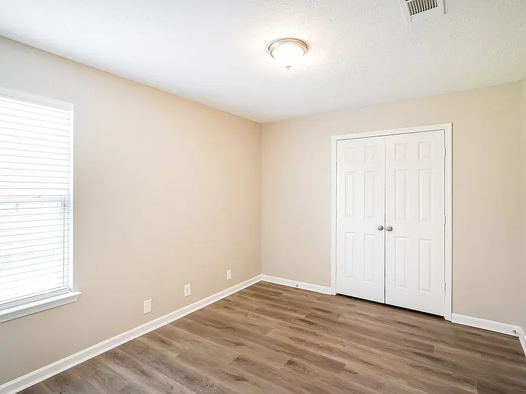 1312 S Hampton Ct — Photo 15