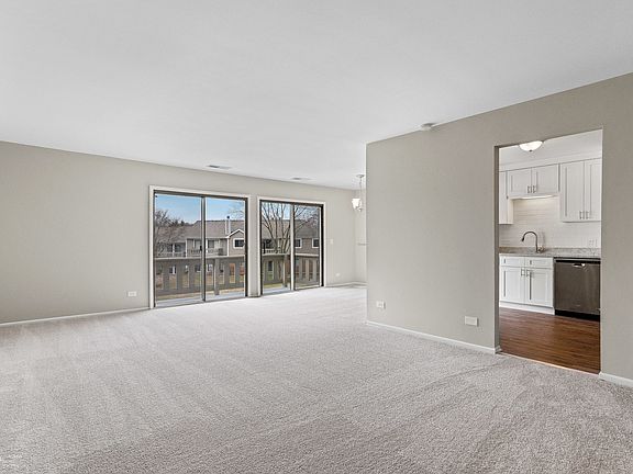 4th image of 327 Lambert Dr Unit B2