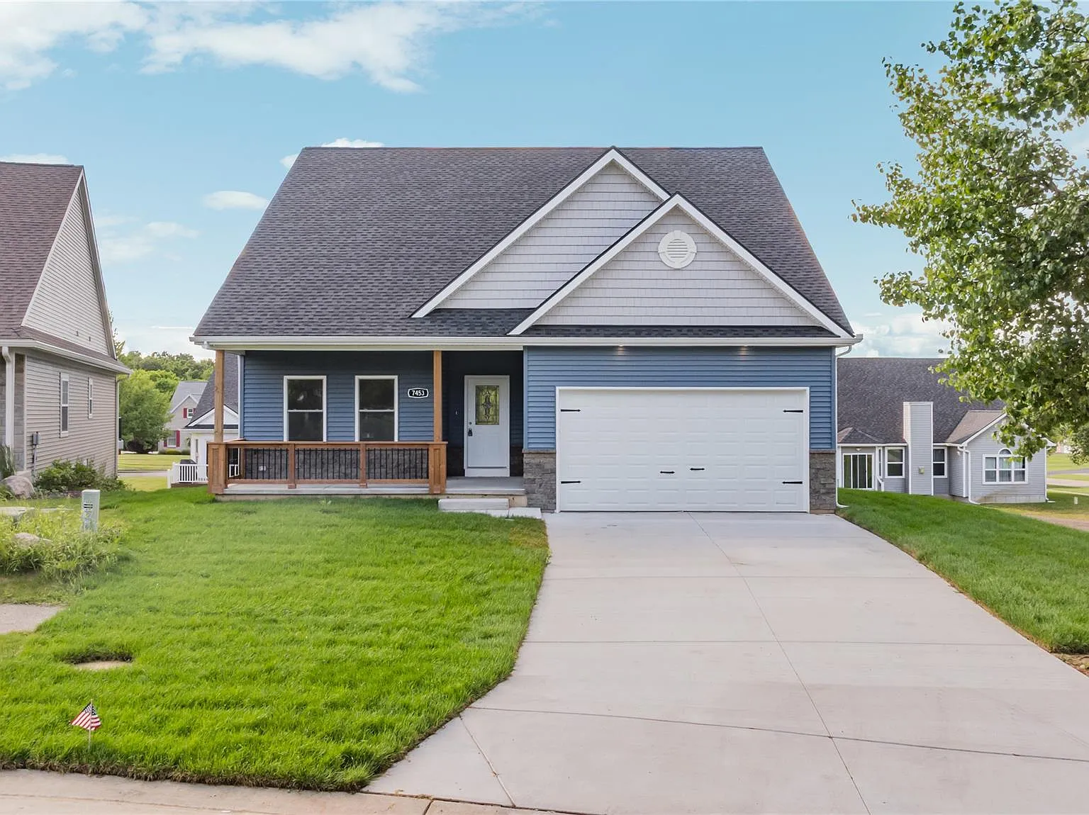 3 bed, 2.0 bath, 1716 sqft, $3,500 — Photo 3
