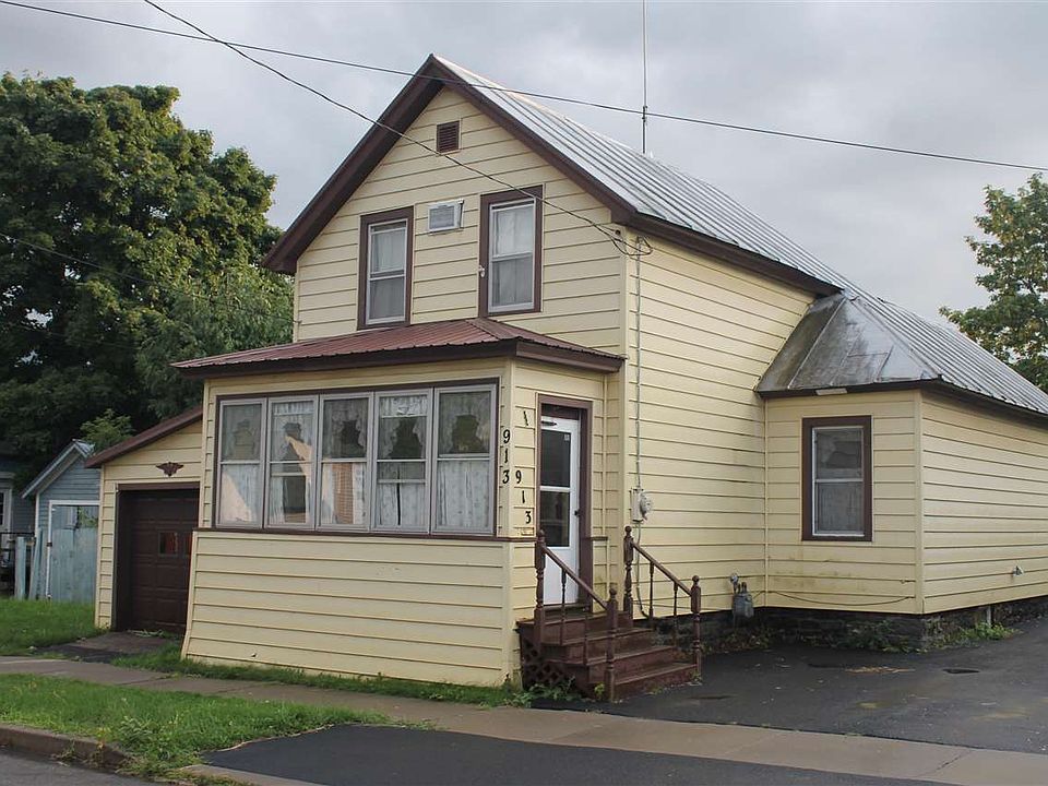 1st image of 913 Caroline St