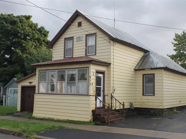 913 Caroline St, Ogdensburg, NY 13669