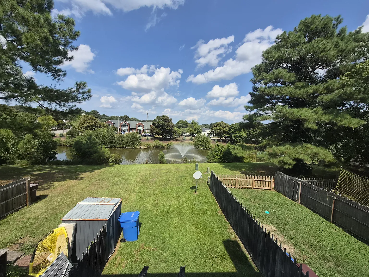 2 bed, 2.5 bath, 1298 sqft, $1,895 — Photo 3