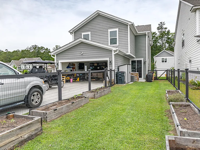 153 Brant Dr — Photo 17