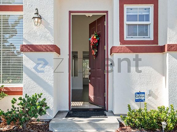 3rd image of 848 Cameron Cir
