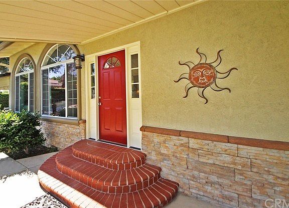 2nd image of 5344 Hermosa Ave
