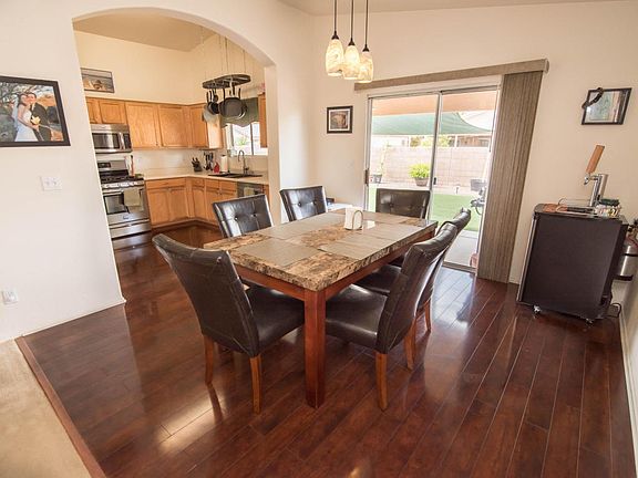 3rd image of 2150 W Roundwood Pl