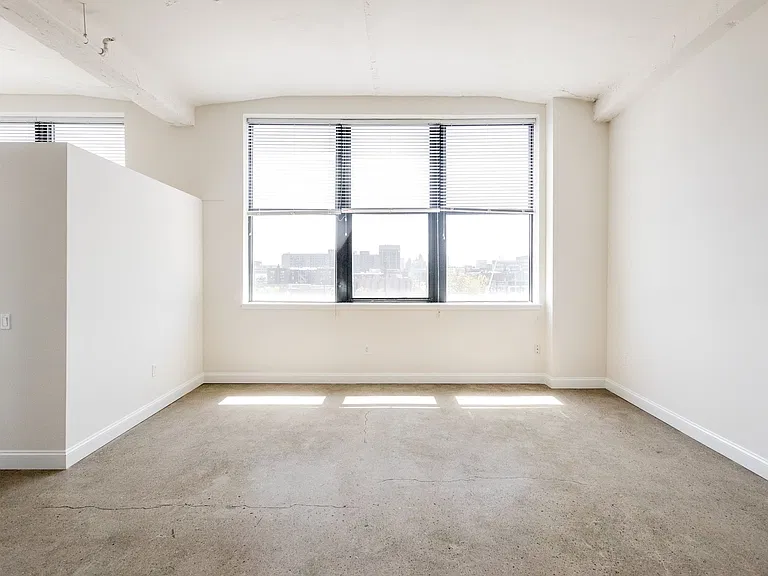Garfield Lofts — Photo 2