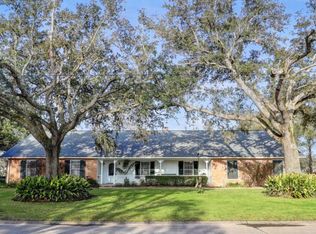 407 Beth Dr, Franklin, LA 70538
