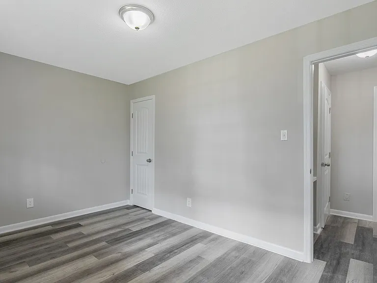 4202 S Dowfield Dr — Photo 11