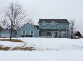 1916 Jewell Dr, Knoxville, IA 50138