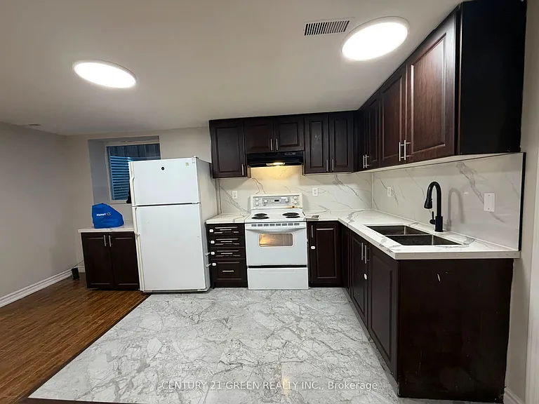 16 Niles Ct #BASEMENT — Photo 1