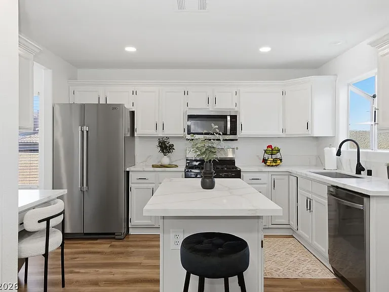 1034 Skysail Dr — Photo 8