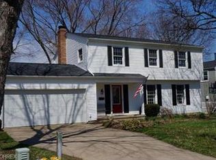 725 Deepwood Dr, Medina, OH 44256