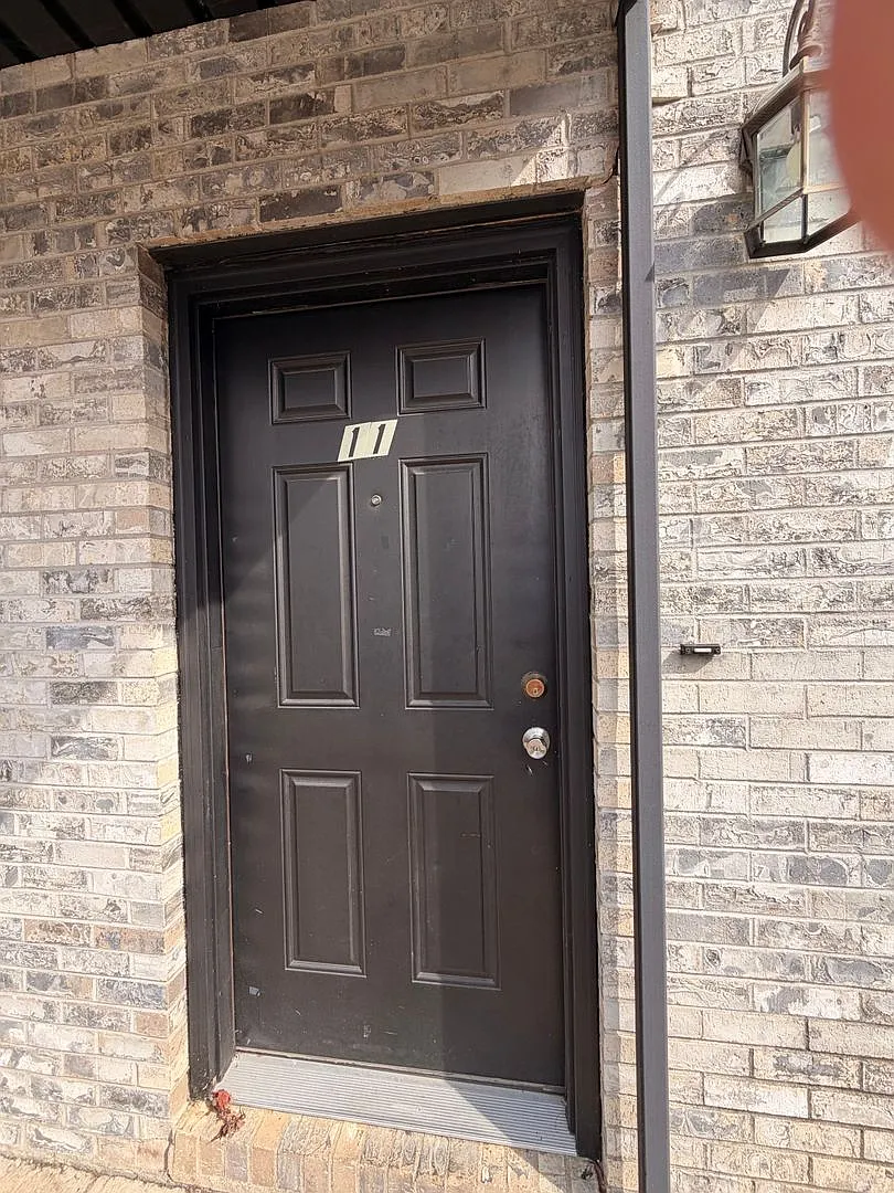 Parker Rd Apartments — Photo 1