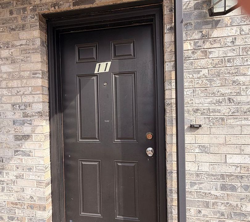 1st image of 818 Parker Rd APT 11