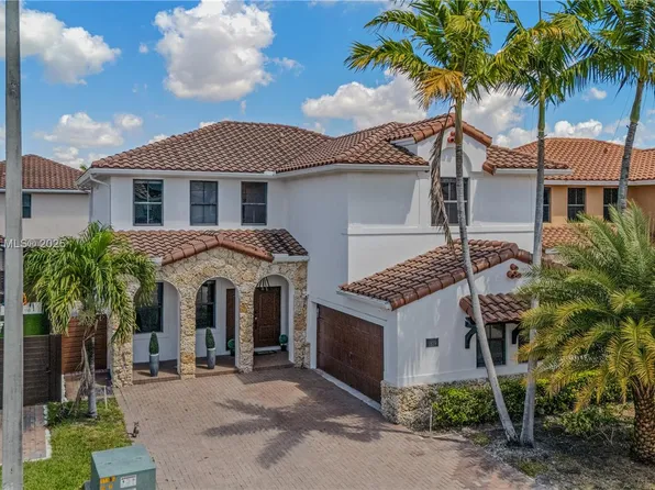 9839 NW 8th Ter, Miami, FL 33172