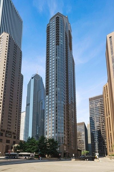 1st image of 222 N Columbus Ave #4902