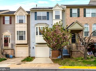 5426 Crystalford Ln, Centreville, VA 20120