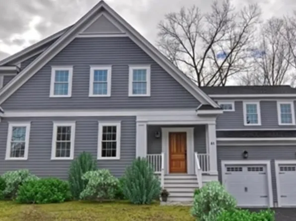 41 Pleasant St, Holliston, MA 01746