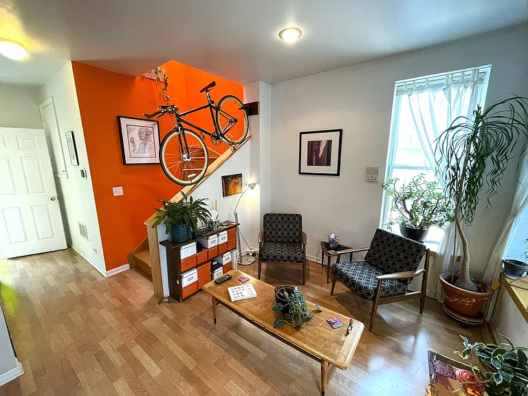 1451 W Huron St #CH — Photo 5