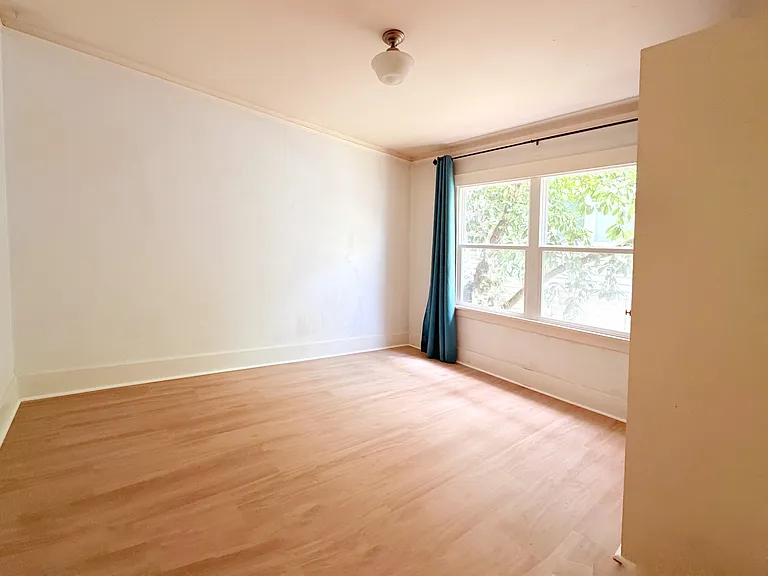 3001 E Union St — Photo 24