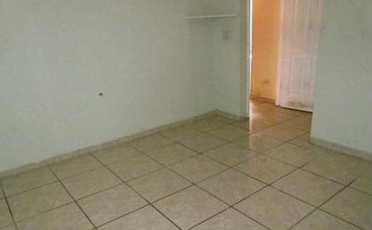 5th image of 667 Weybridge Ct