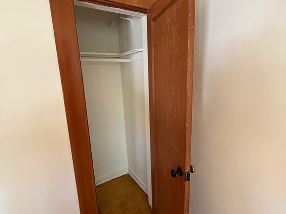 5th image of 2234 W Adams Blvd #3