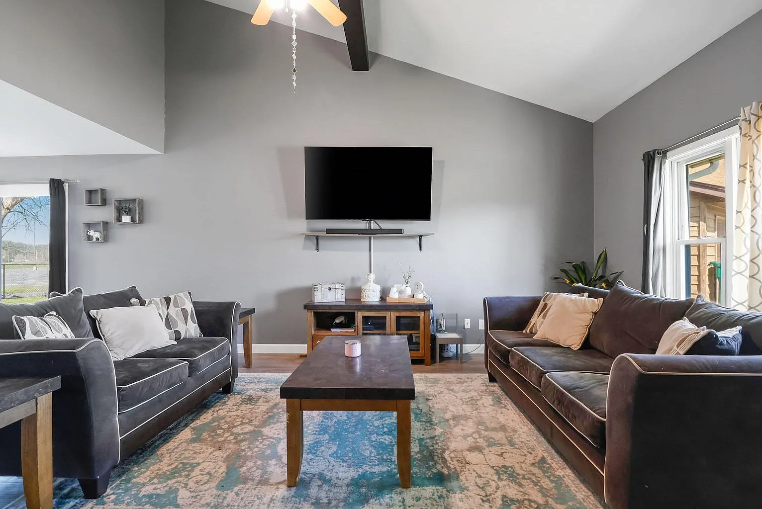 6094 Fillmore Pl — Photo 1