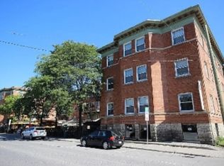 351 Elgin St #B, Ottawa, ON K2P 1M7