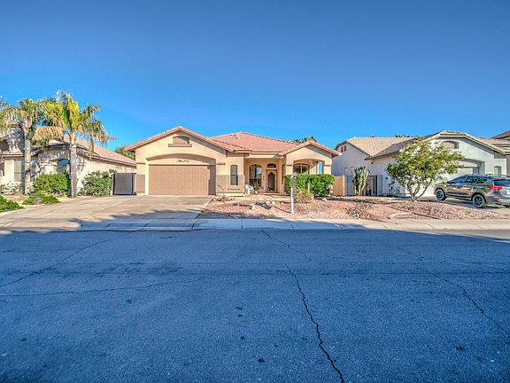 4th image of 3908 E Juanita Ave