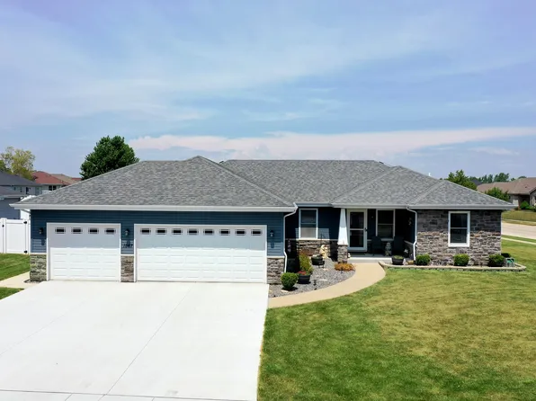 1867 Robert Dr, Bourbonnais, IL 60914