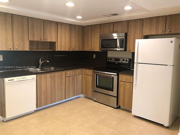 2nd image of 7827 SW 106th Cir #106