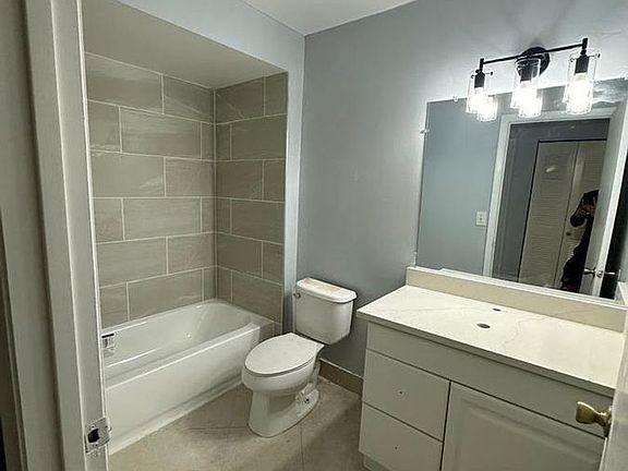 5th image of 9999 Summerbreeze Dr APT 715
