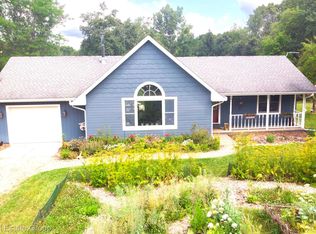5473 Cedar Island Rd, White Lake, MI 48383
