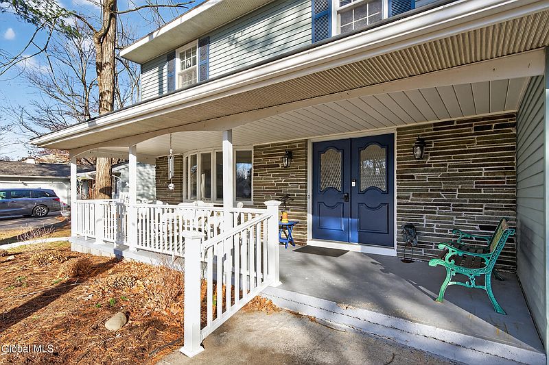 3rd image of 3011 Williamsburg Drive