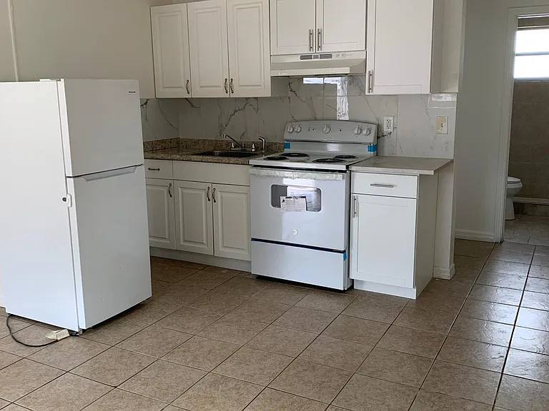 1525 Florida St — Photo 8