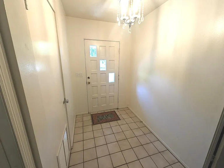 4155 Prudence Dr — Photo 2