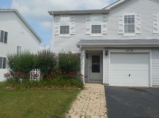 2710 Cedar Glade Rd, Naperville, IL 60564