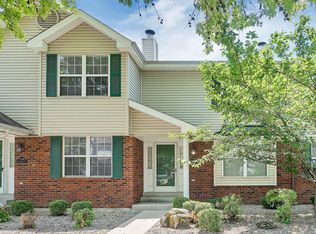 1752 Forsythia Ct, Saint Charles, MO 63303