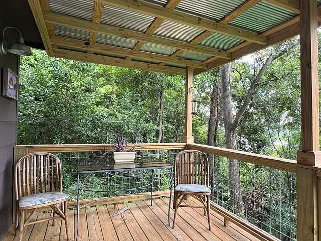2517 Riverside Dr — Photo 11
