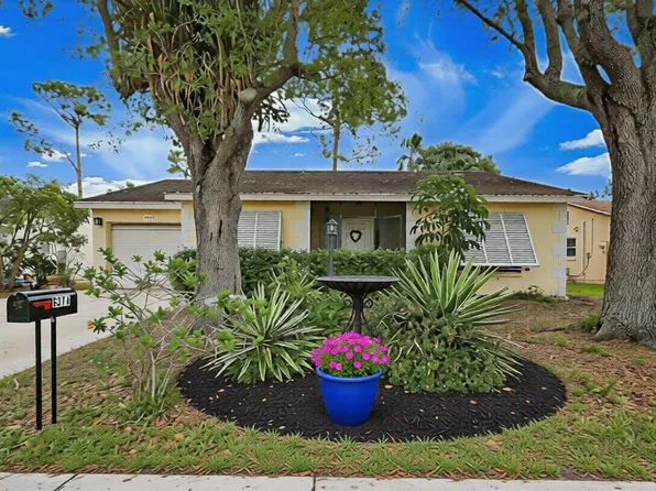 6374 Summer Sky Lane, Greenacres, FL 33463