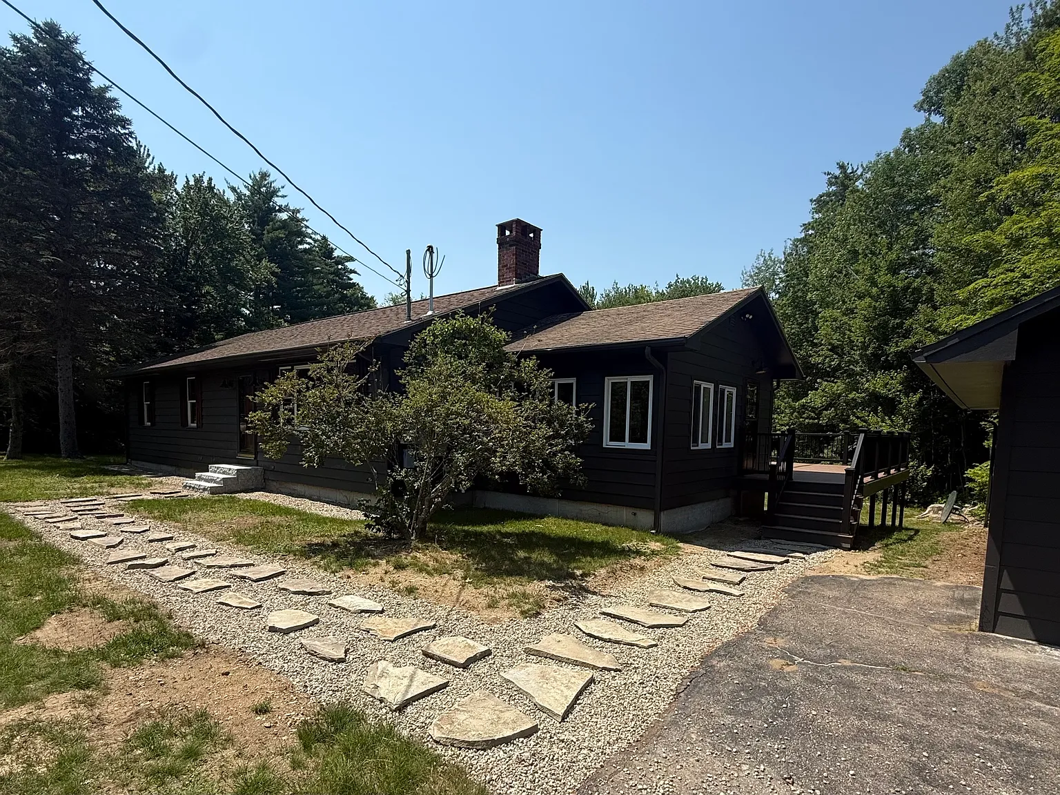 3 bed, 1600 sqft, $2,700 — Photo 1