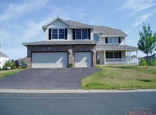 17799 Hickory Trl, Lakeville, MN 55044
