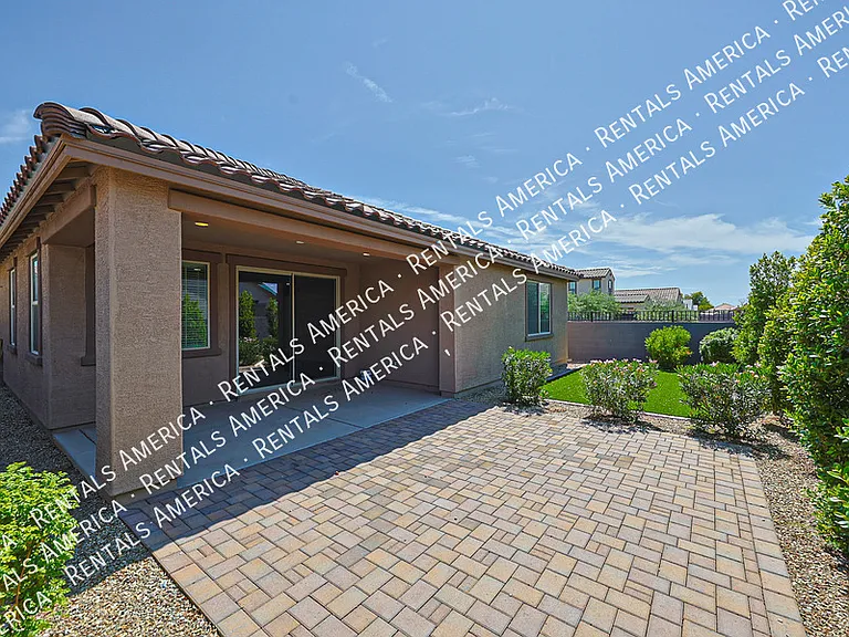 10218 W Piccadilly Rd — Photo 33