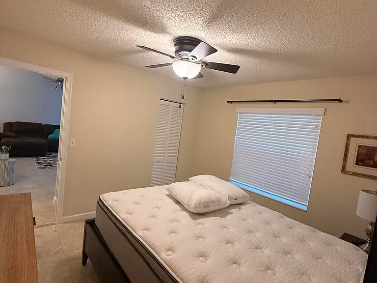 5584 Priscilla Ln — Photo 25