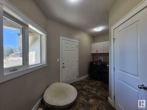3rd image of 49119 Range Road 73 #109